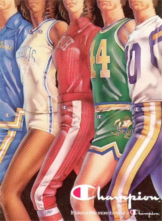 穿了一件很喜欢的卫衣,champion卫衣连帽和圆领