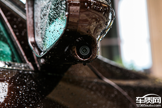 雅阁混动对比亚洲龙双擎试驾视频,雅阁2022款混动幻夜锐智版试驾