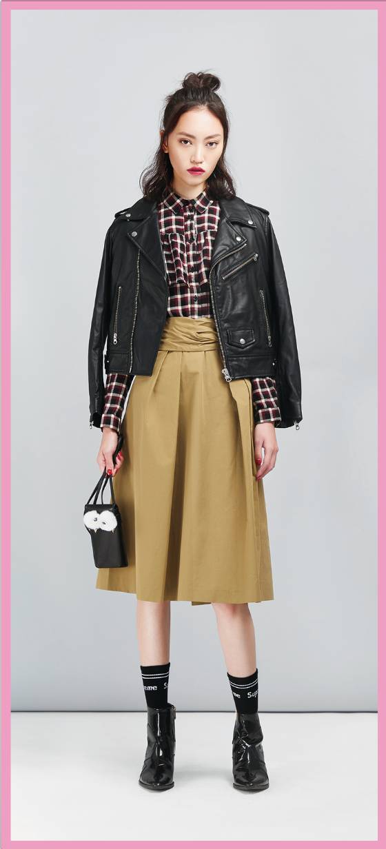 昨晚,我把初中时最爱的袜套翻了出来!