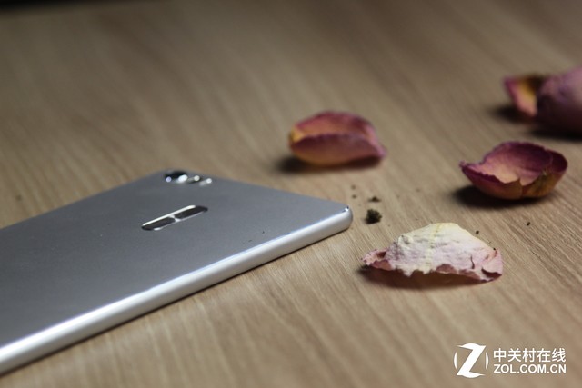 华硕zenfone3拆机,华硕zenfone11评测