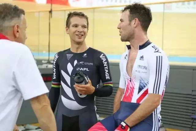 香港场地世界杯拾遗DIAO炸天连体骑行服巡礼