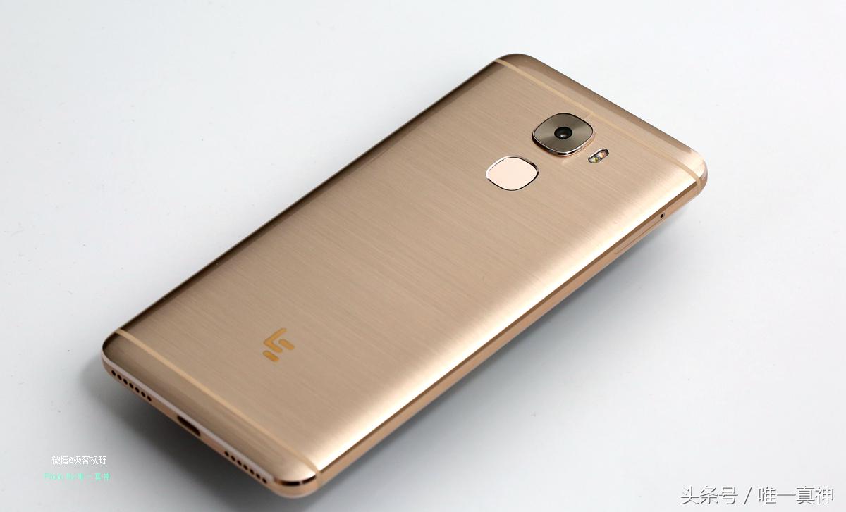 乐视Pro3上手，不愧跑分体验都是第一名，王者荣耀流畅不发热