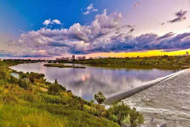 重庆美食爆辣火锅,重庆美食大快朵颐