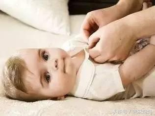 白露宝宝应该怎么穿衣,秋天新生婴儿怎样穿衣