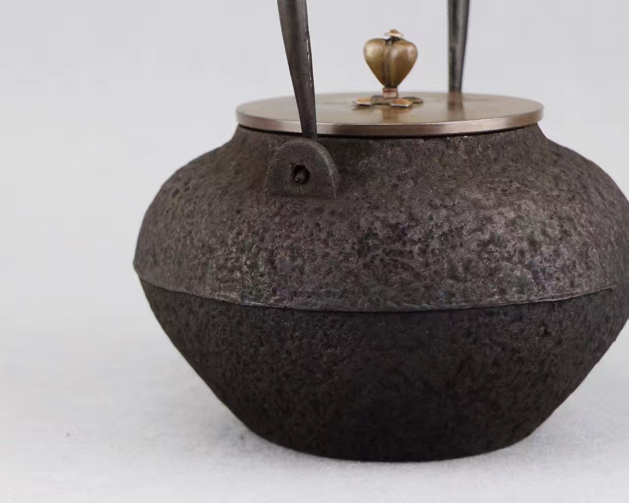 如何鉴别铁壶品质,如何鉴别一把好的铁壶