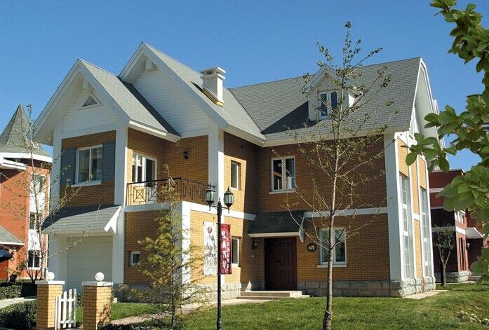 农村建房屋顶琉璃瓦怎么施工,农村屋顶做沥青瓦实用吗