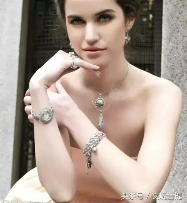 银饰品为什么会变黑,银饰品变黑了怎么办一招教你变新