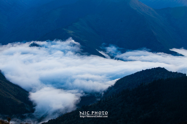 达瓦更扎与牛背山,达瓦更扎和牛背山有啥区别
