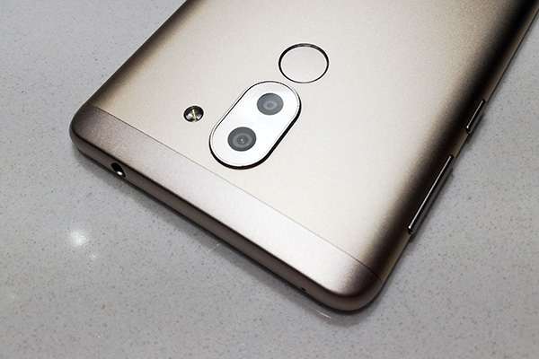 全屏手机1000元以下,超值1000元以下的高性能手机