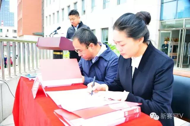 社会力量参与学校足球建设,社会志愿服务助力学校足球建设