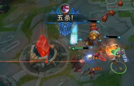 小狗女枪辅助遭疯狂辱骂直言国服质量太差