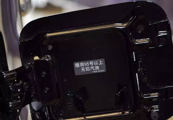 汽车加油有讲究告诉你几个小技巧,汽车加油时加满好不好