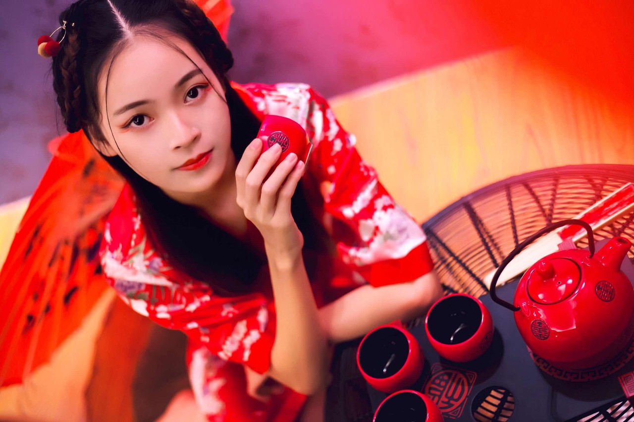 小说：高手想除掉小伙，小伙急中生智，竟用妖兽将高手抹杀