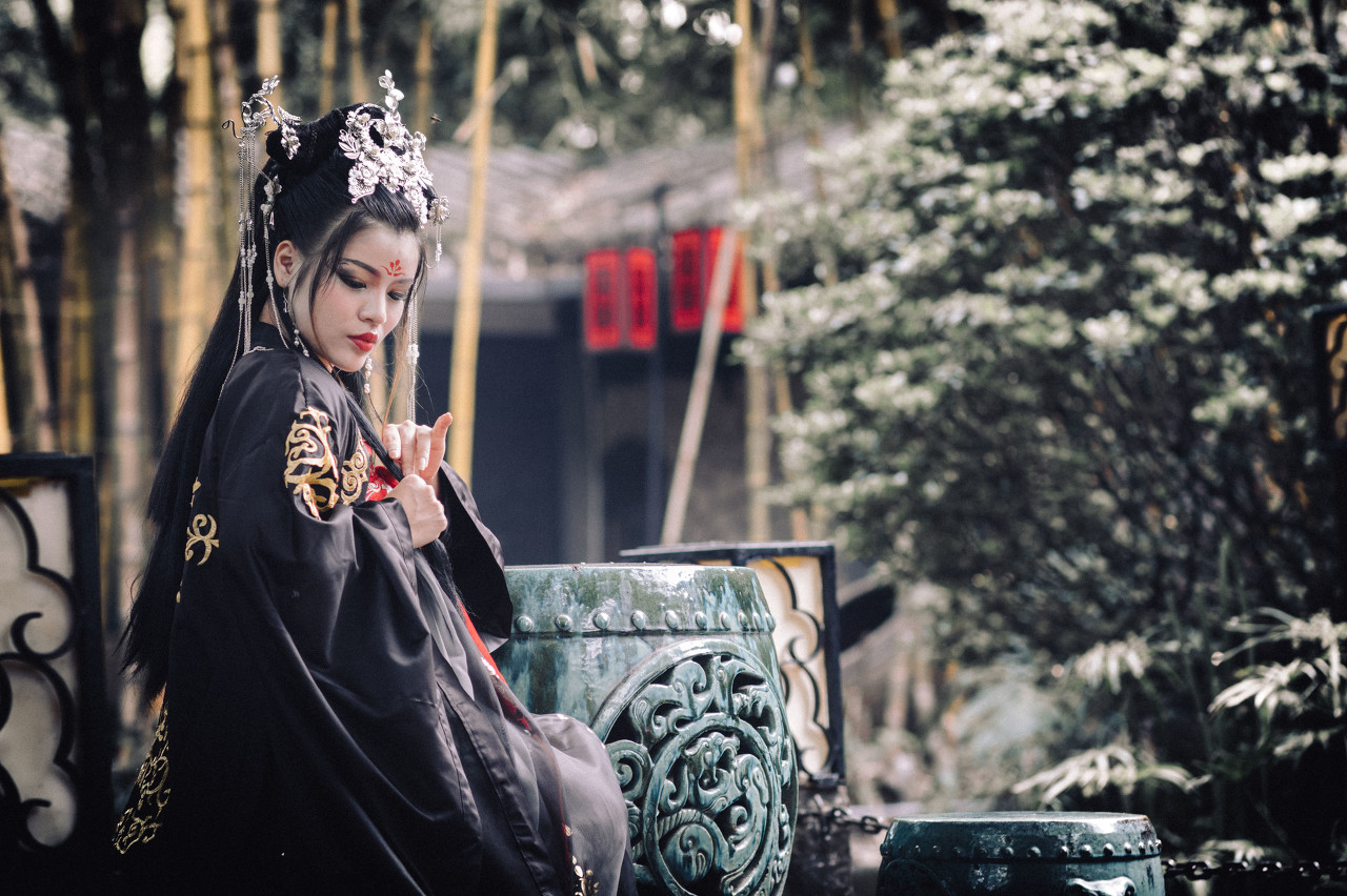 听先生讲故事全文免费,听先生讲故事的小说