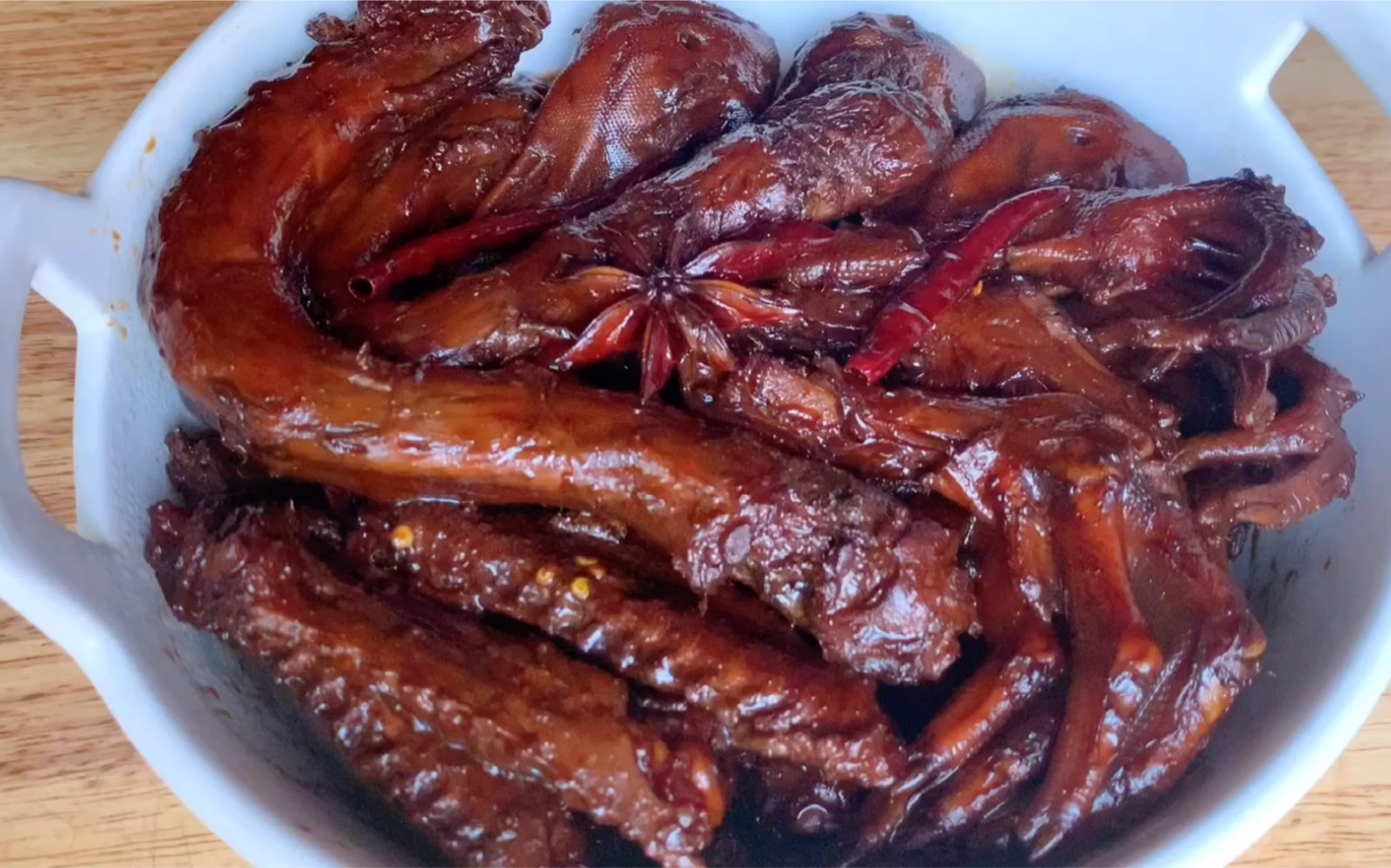 黑鸭卤味店名字大全,武汉黑鸭系列卤味介绍