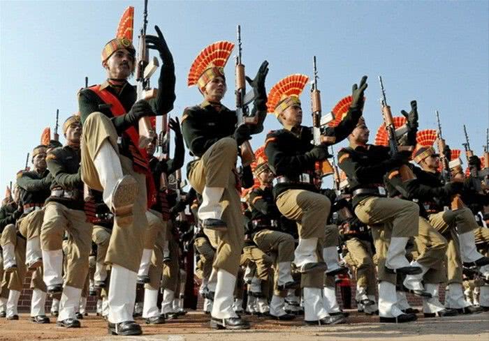 俄罗斯送给印度的航母怎样了,俄罗斯卖给印度的航母怎么样了