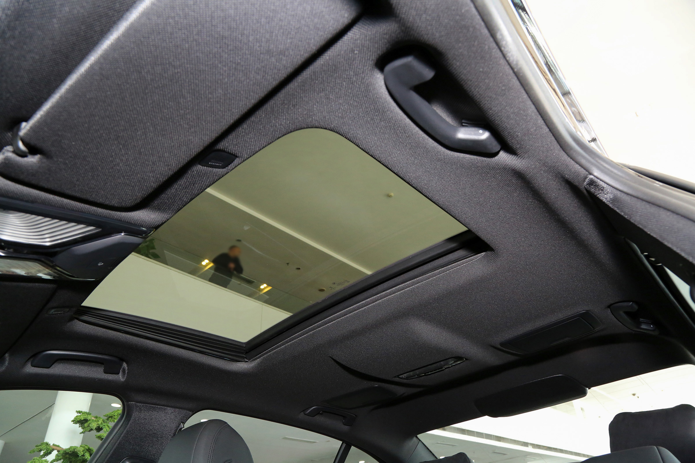 18款宝马5系车顶异响怎么解决,宝马5系车顶异响