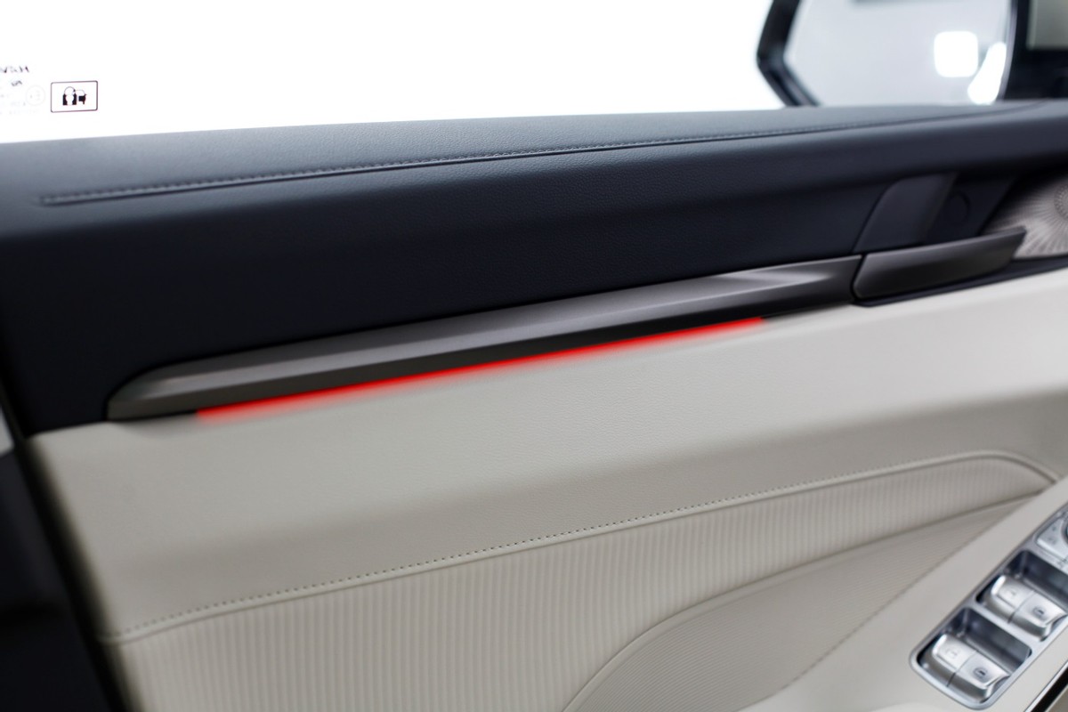 哈弗h6车门打开视频,哈弗全新h6车门内饰板有新的吗