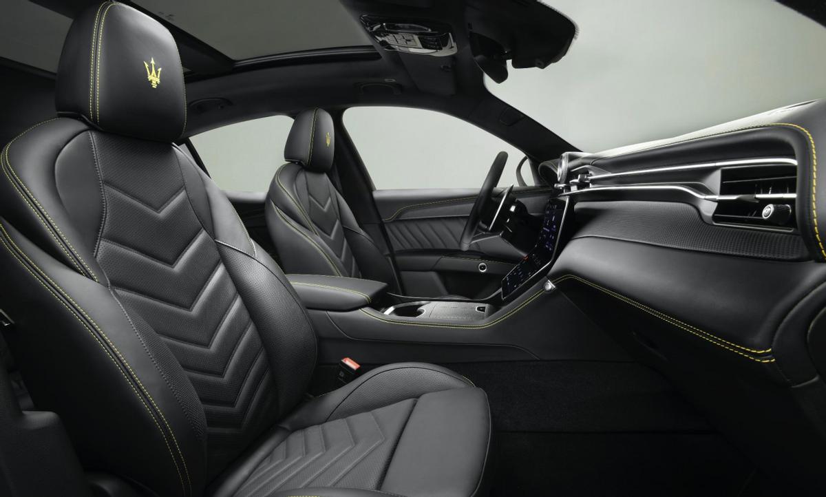 全新玛莎拉蒂suv实车到底有多豪华,玛莎拉蒂levante2022款suv