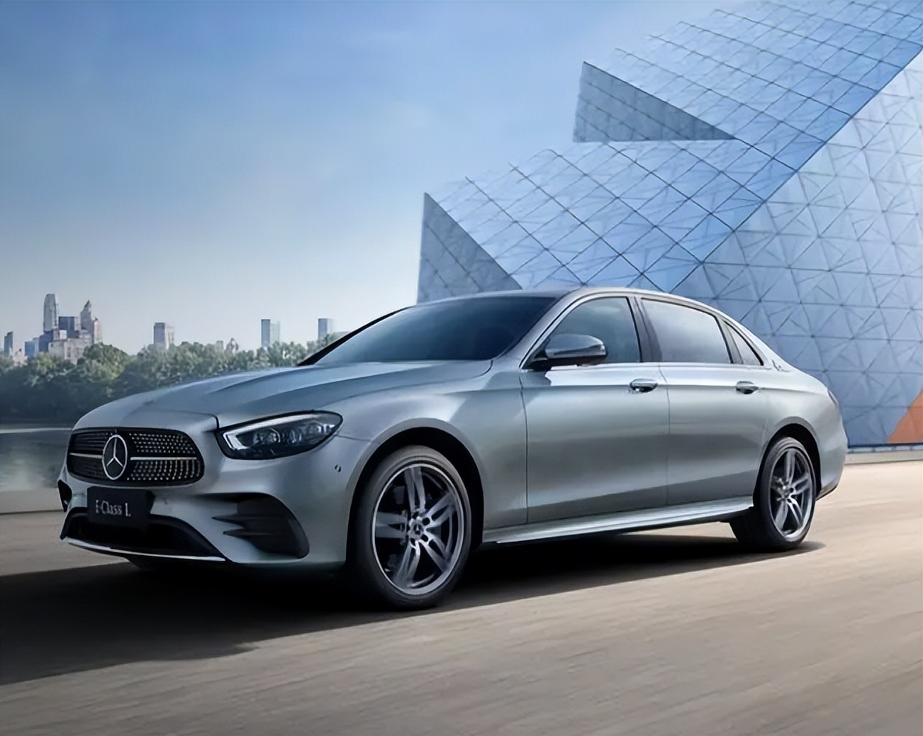 沃尔沃xc60自动驾驶视频对比测试,沃尔沃xc60安全测试真人实测