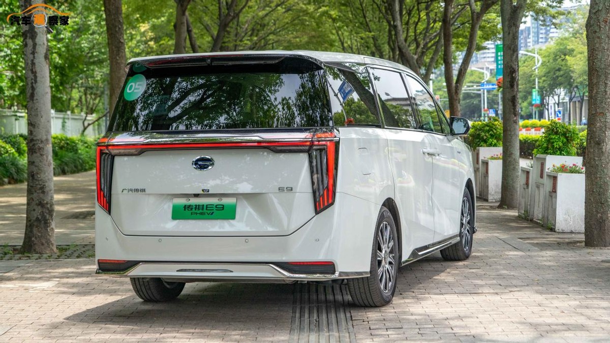 节能好开经济实用这款mpv值得一看,省油省钱科技感足皮实耐操的mpv