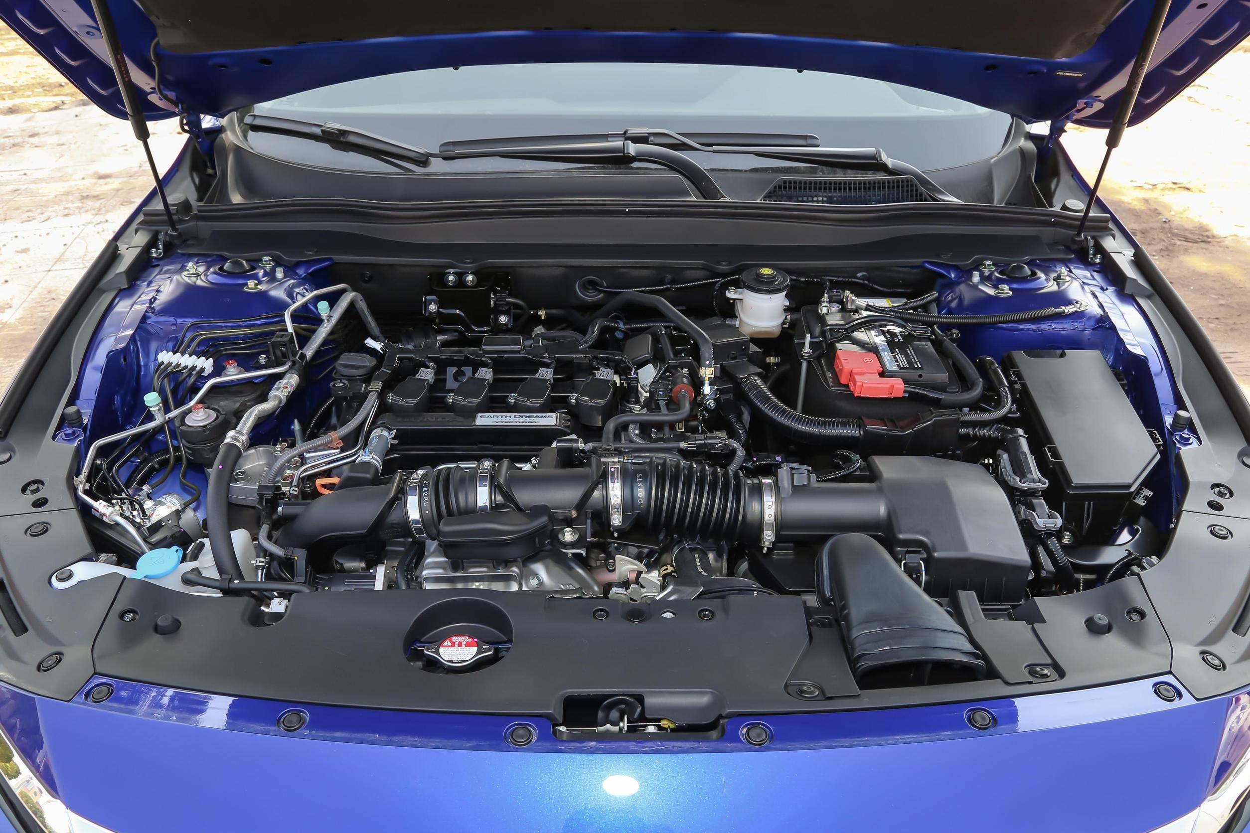 本田雅阁1.5t发动机技术解析,雅阁1.5t对比君威1.5t油耗