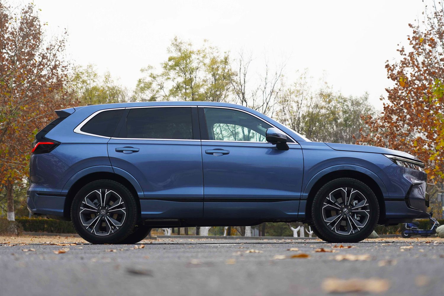 尺寸加长，配置升级，静态体验全新一代皓影