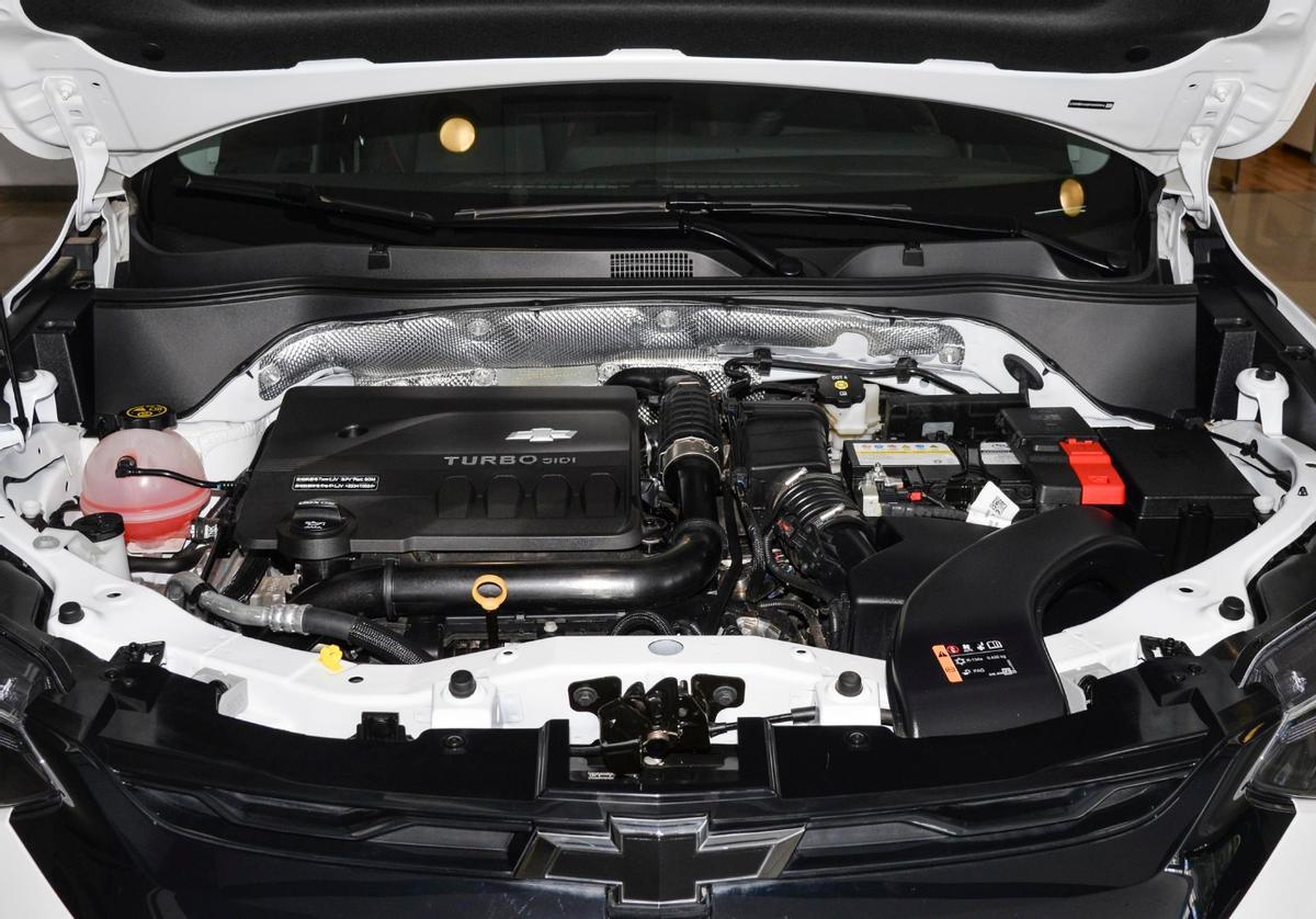 雪佛兰创酷高强度钢比例,雪佛兰创酷19款标配价格手动挡