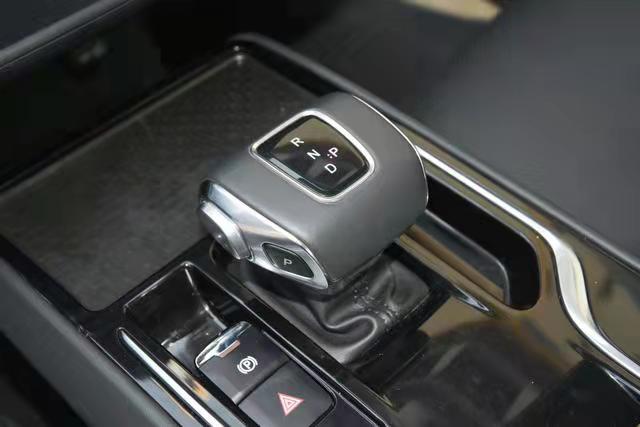 红旗e-qm5最实用的功能,最新红旗e-qm5605公里测试续航