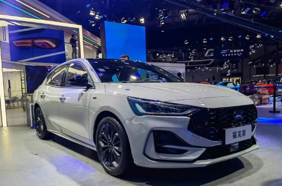 又嫌太贵,新款福克斯到底定价多少你们才满意?