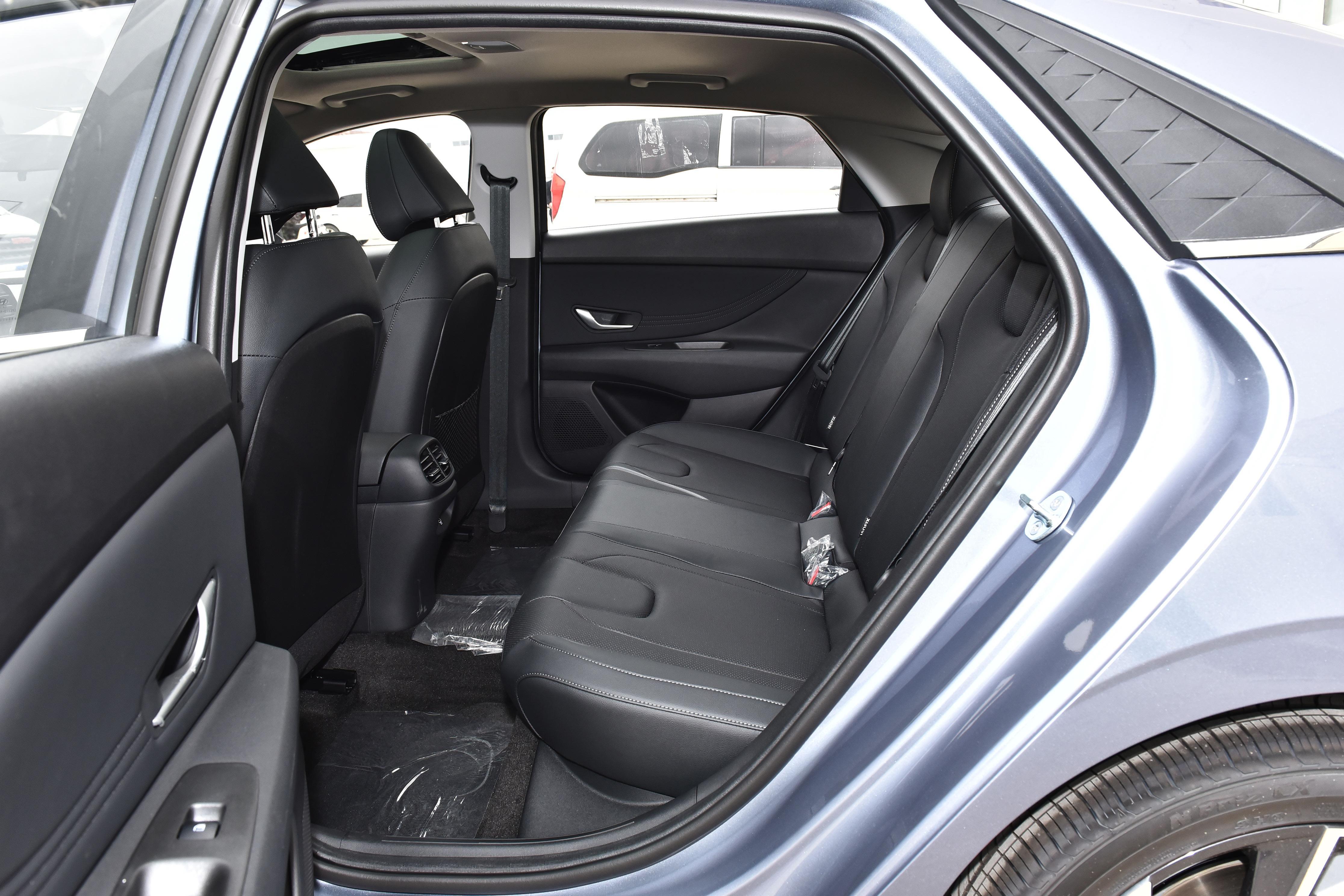 23年9月份现代伊兰特落地价,3.68万现代伊兰特