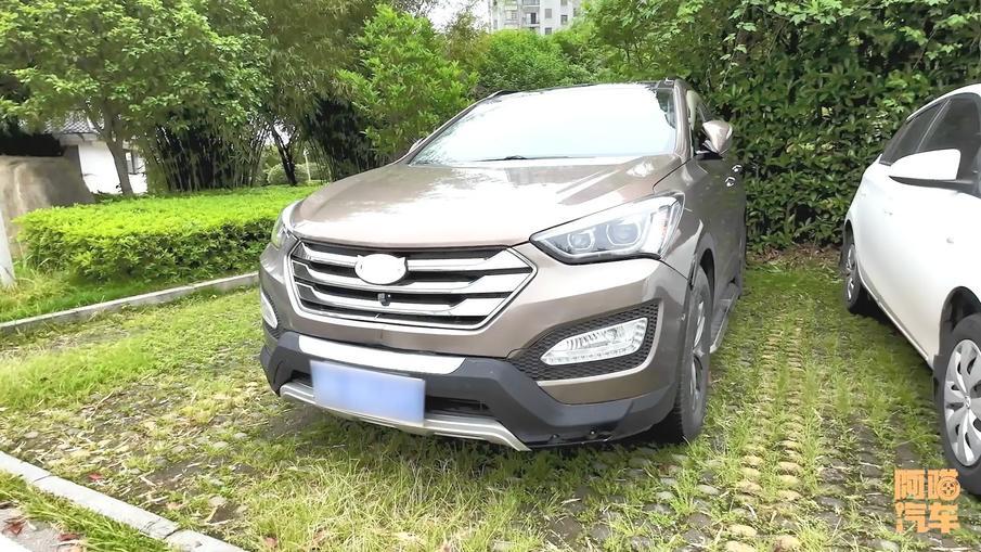 买什么颜色的车保值一点,哪个颜色的车保值率高