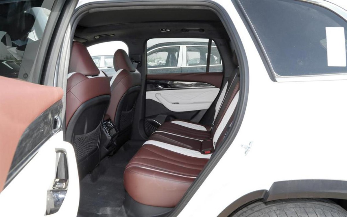 回老家过年开上这款国产suv有面子,临近新年新车开回家这两款值得选