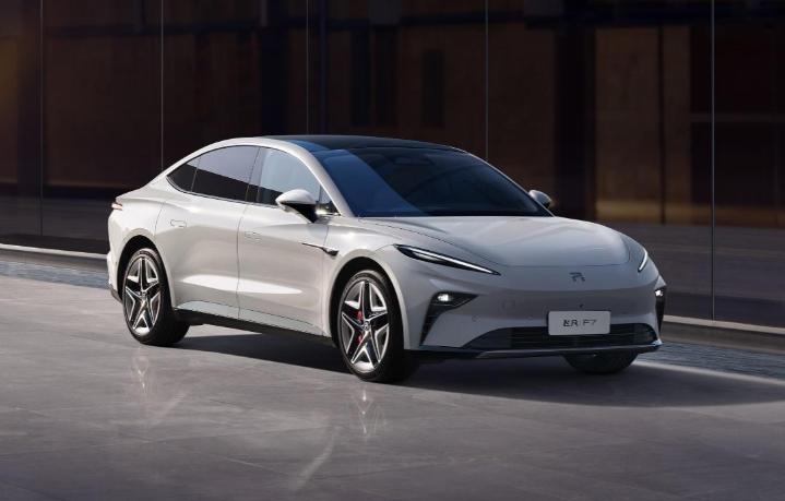 蔚来et5跟飞凡f7,蔚来新车et5值得购买吗