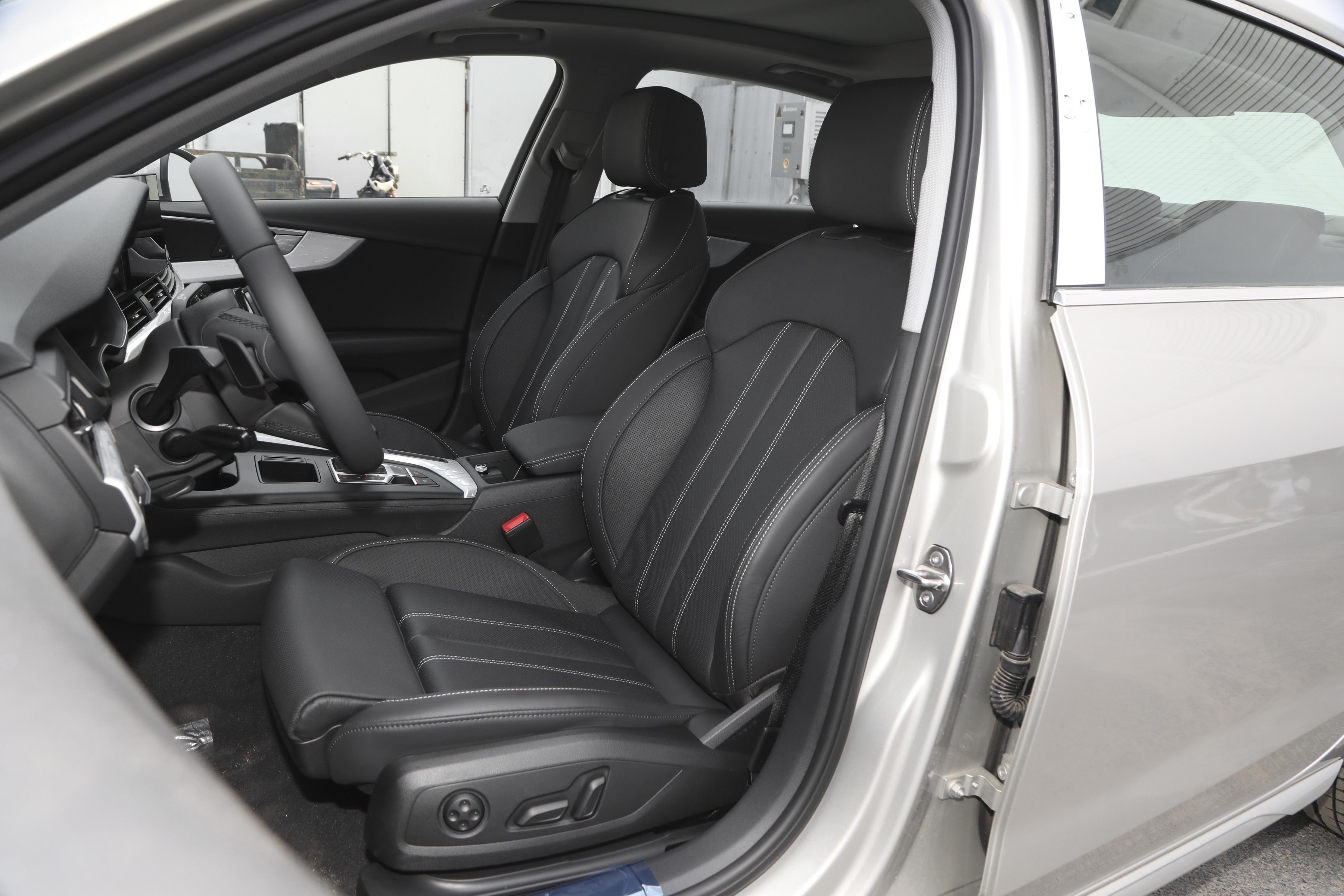 奥迪a4l详细讲解内饰,奥迪a4l150p跟190p区别多大