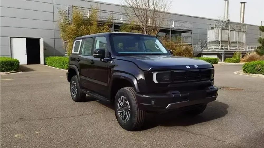 全新哈弗h5实车曝光试骑,最新款哈佛h5测试车