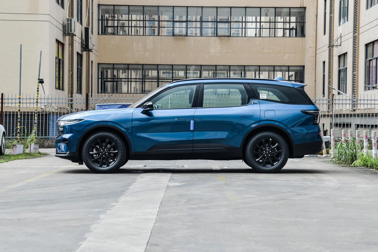 福特锐界有七座和五座可选,全新福特锐界l预售22.98万起