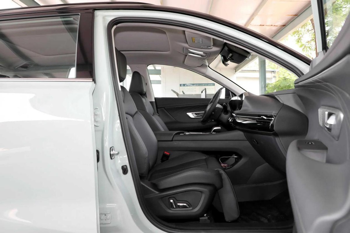 皓极混动2024版最新试驾,省油的suv测评皓极