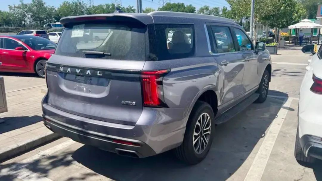 新款哈弗h5实车曝光,哈弗h5和坦克300