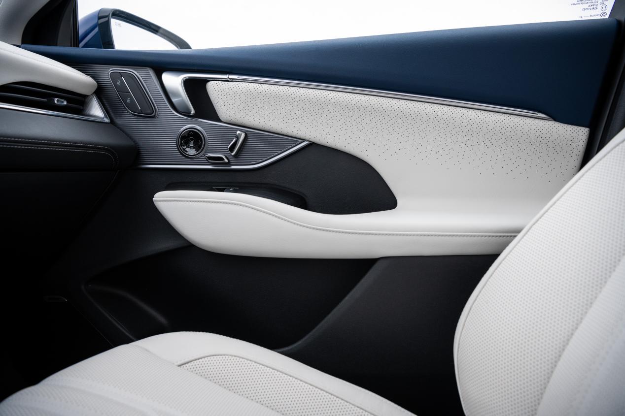 新款别克君越最顶配3.0,别克君越2.0t发动机图