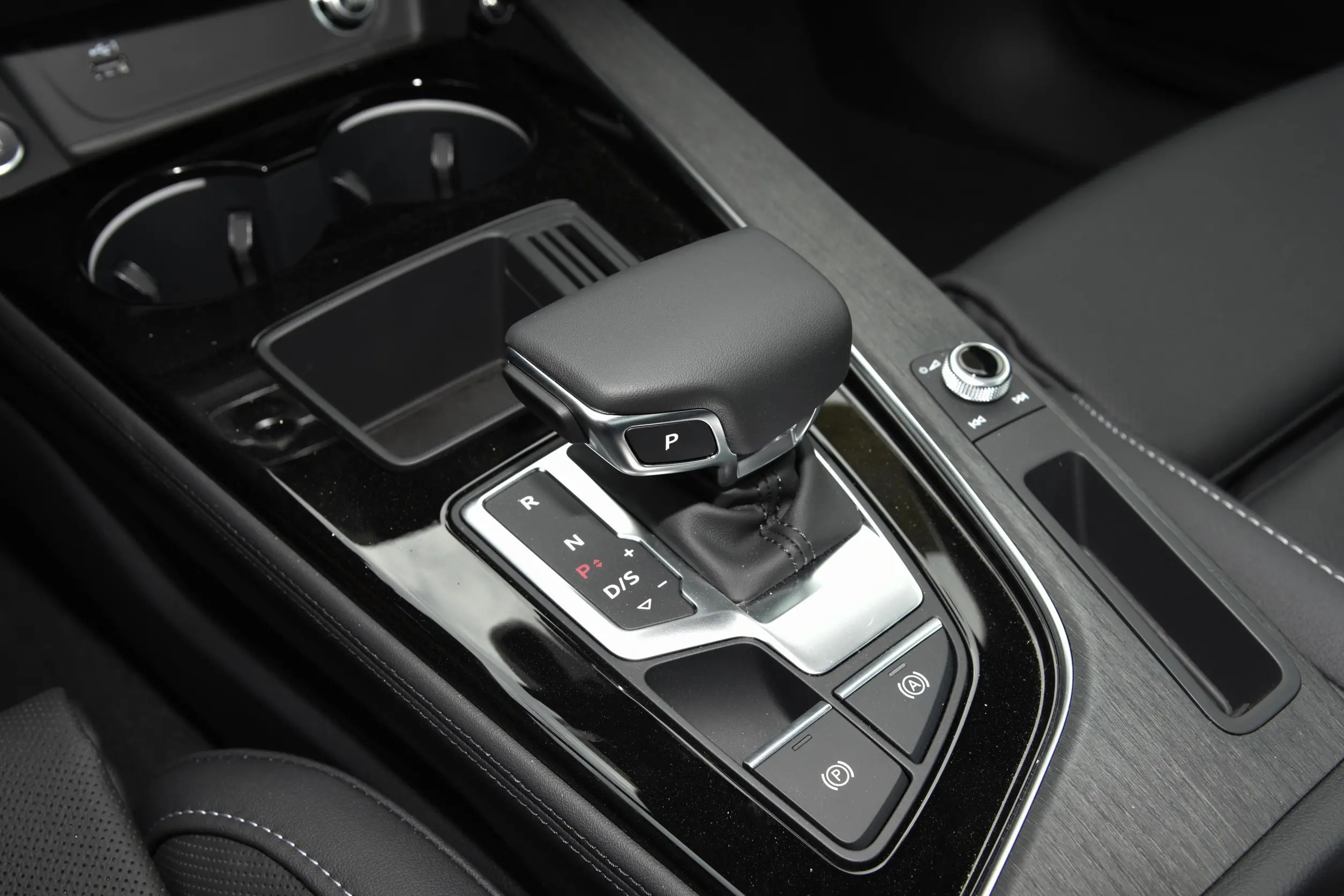 百公里加速5.9秒a4,奥迪a4l百公里加速8.8值得买吗