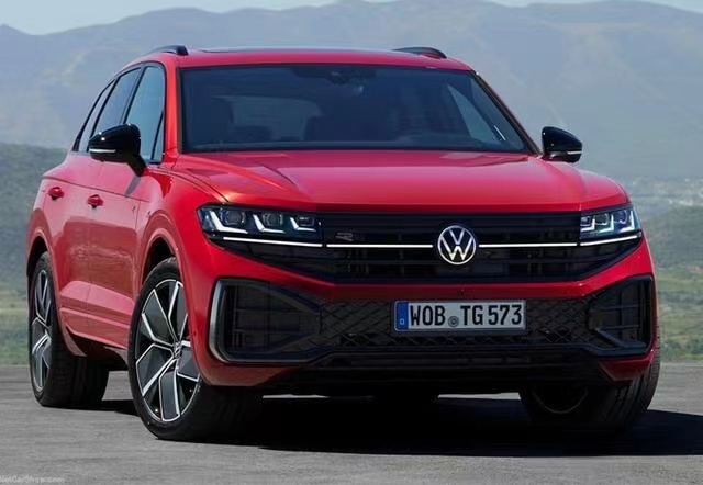 大众新款途锐对比国产宝马x5,大众途锐2018款和宝马x5怎么选