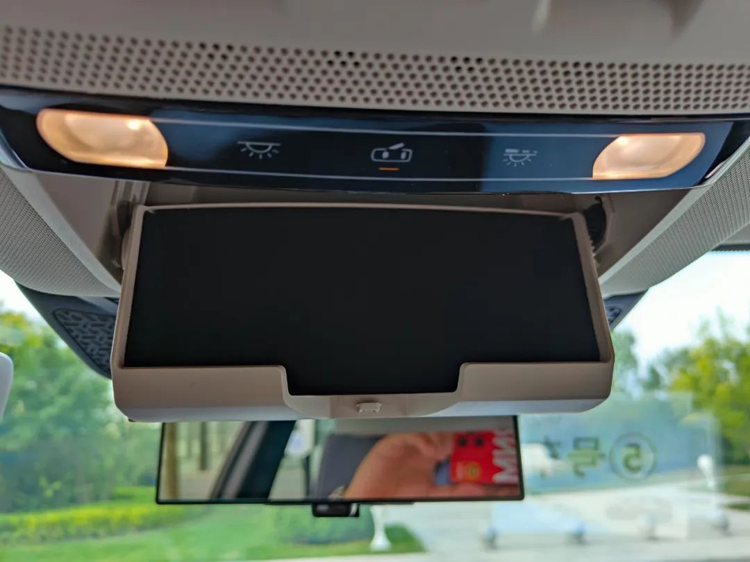 日产纯电suvariya全球首秀,东风日产ariya空间