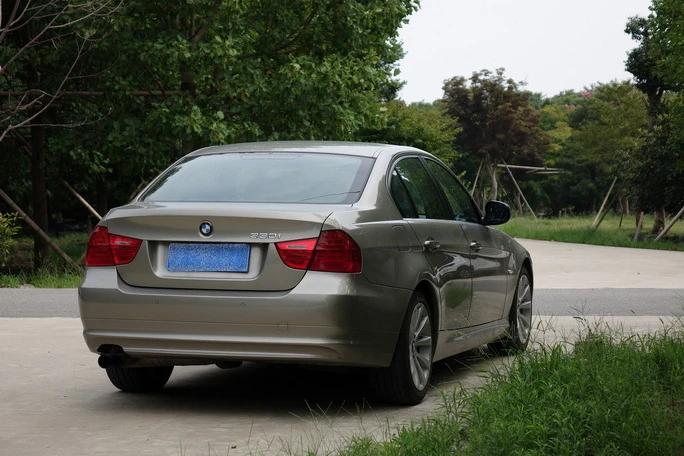 宝马3系二手车330i值得买的版本,21款宝马3系330i有哪些功能