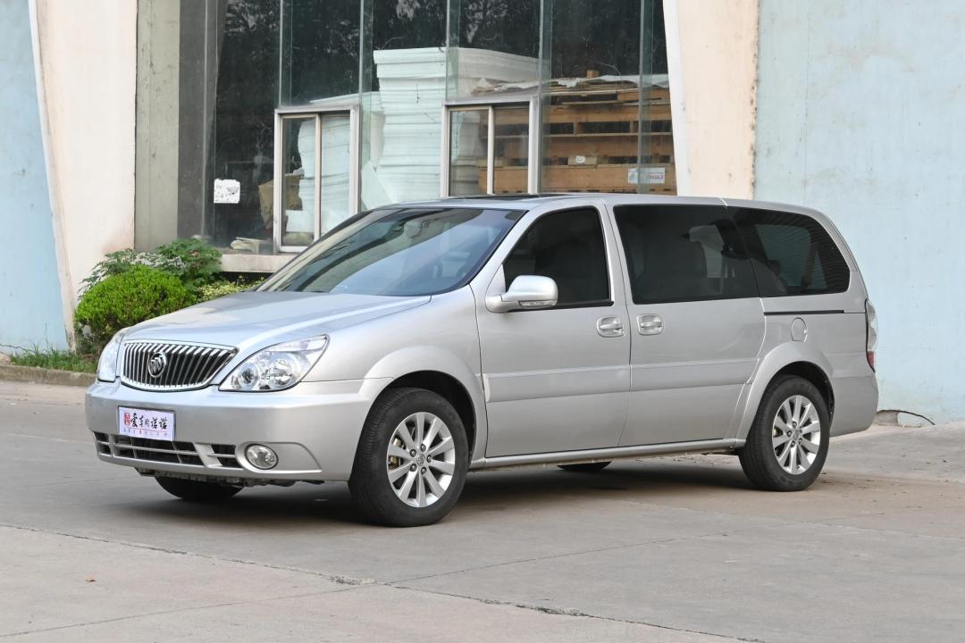 14年的gl8经典版和行政版,gl82014款2.4l经典版跑了18万公里