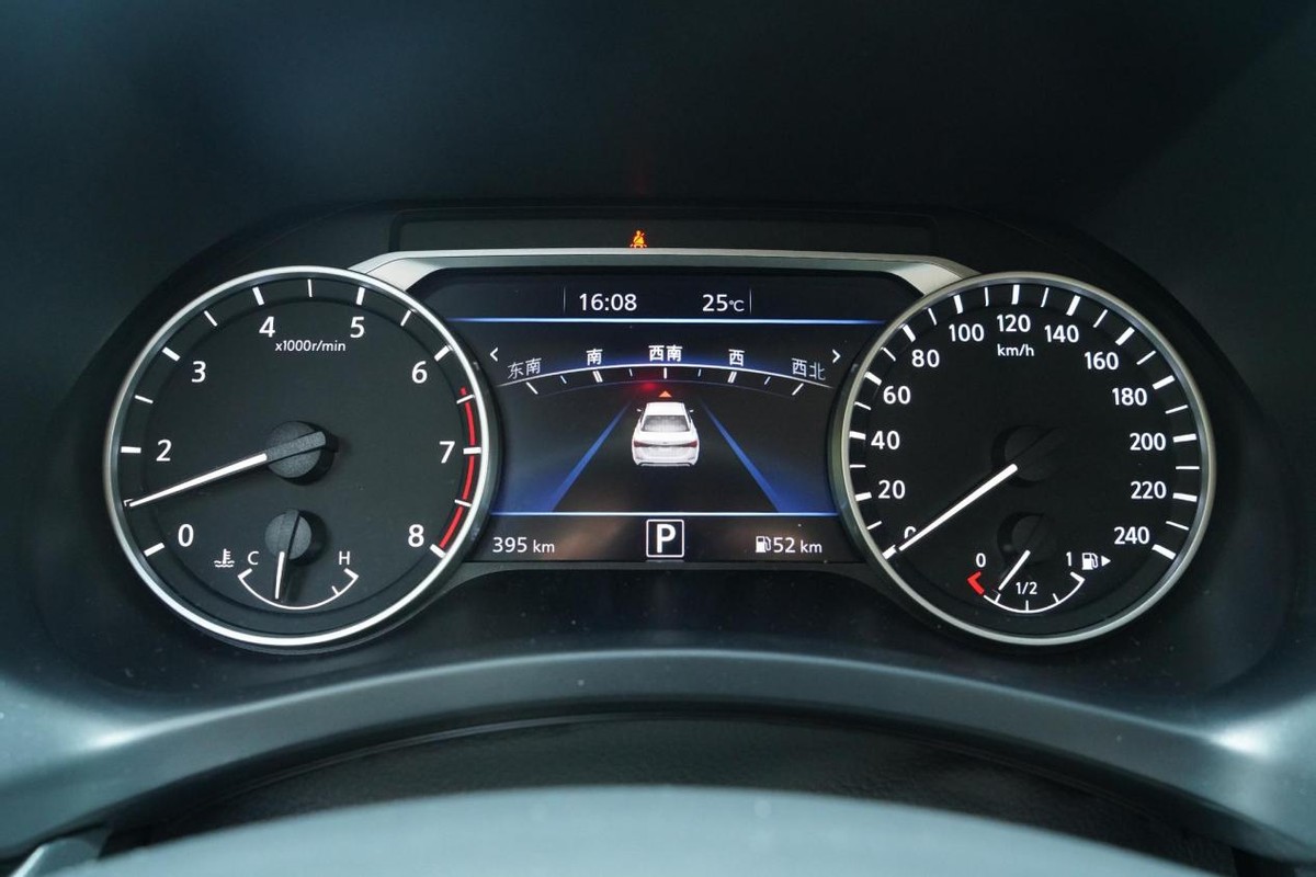 轩逸试驾油耗,日产轩逸舒适性开车测试