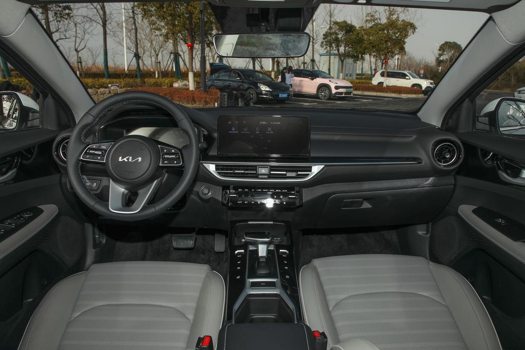 汽车比较鸡肋的配置自动启停,2019款起亚新k3定速巡航怎么开启