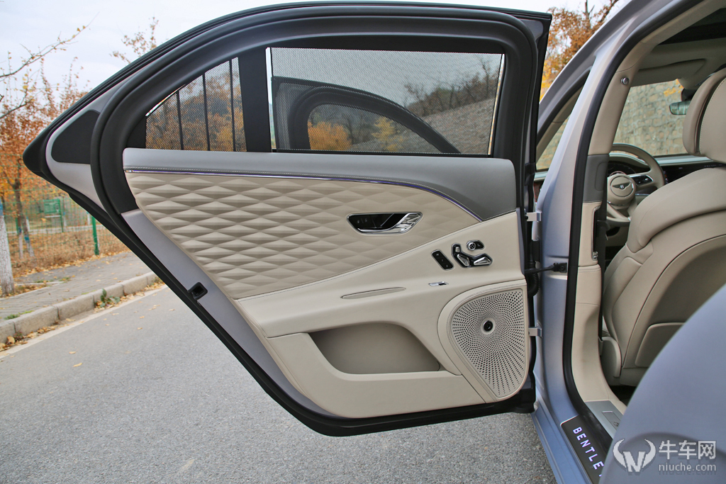 宾利飞驰phev和迈巴赫s580,宾利飞驰和飞驰phev的区别