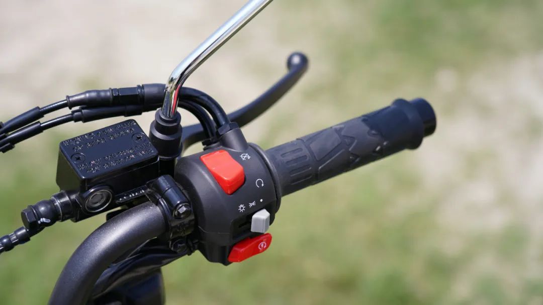 越野弯梁评测,越野弯梁测评