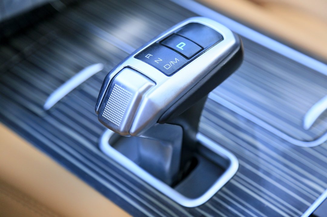 2022款哈弗h9三把锁是标配么,2.0t+8at的2系